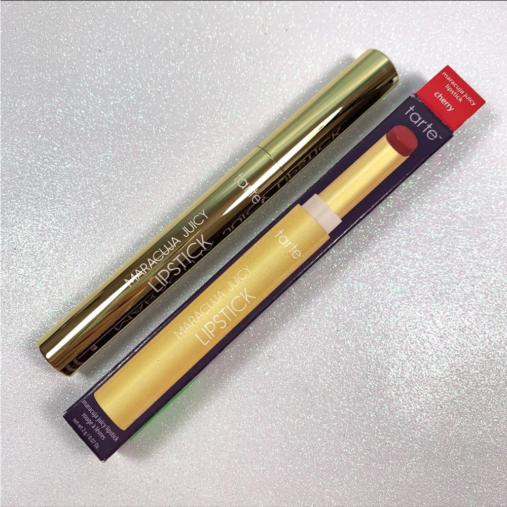 Tarte Lipstick Cherry  BNIB